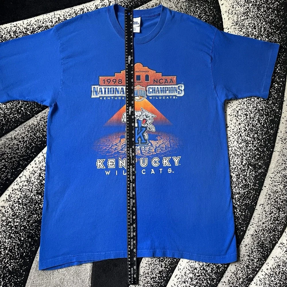 Vintage 1998 Kentucky Wildcats NCAA Basketball Final Four Blue Graphic T-shirt - Picture 2 of 6